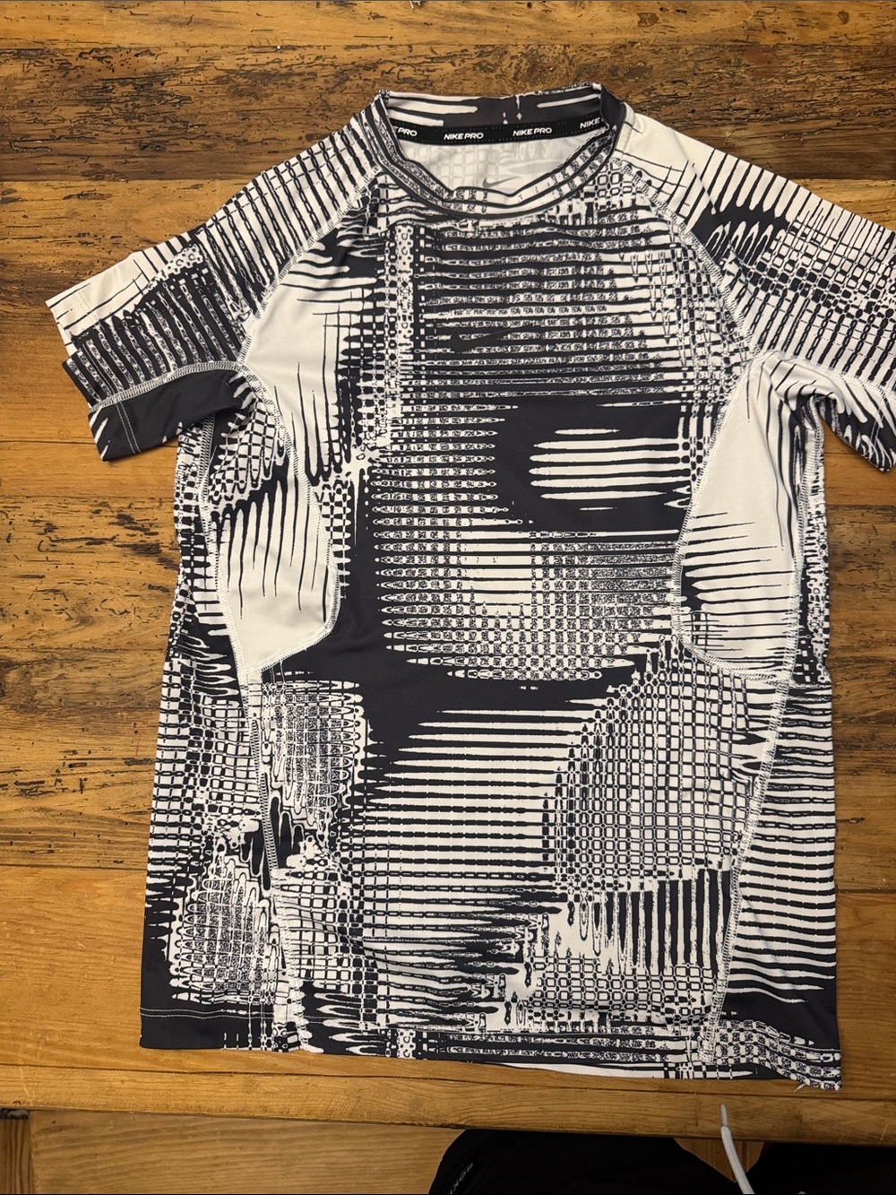 Nike Black & White Short Sleeve Performance Tee